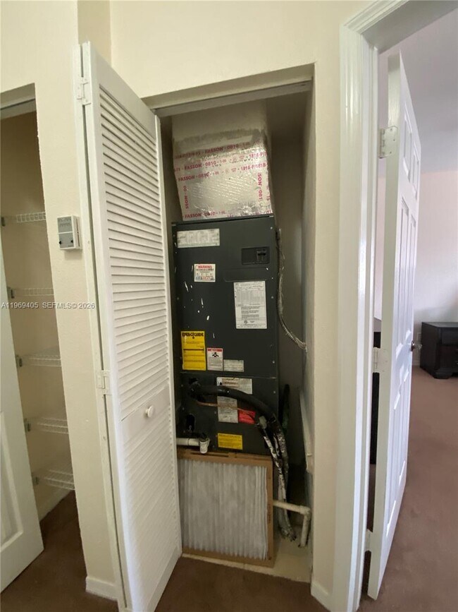 Building Photo - 1978 SE 23rd Terrace