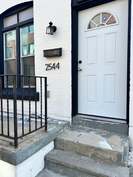 Building Photo - 2544 Turner St