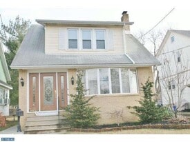 Building Photo - 75 Manor Ave