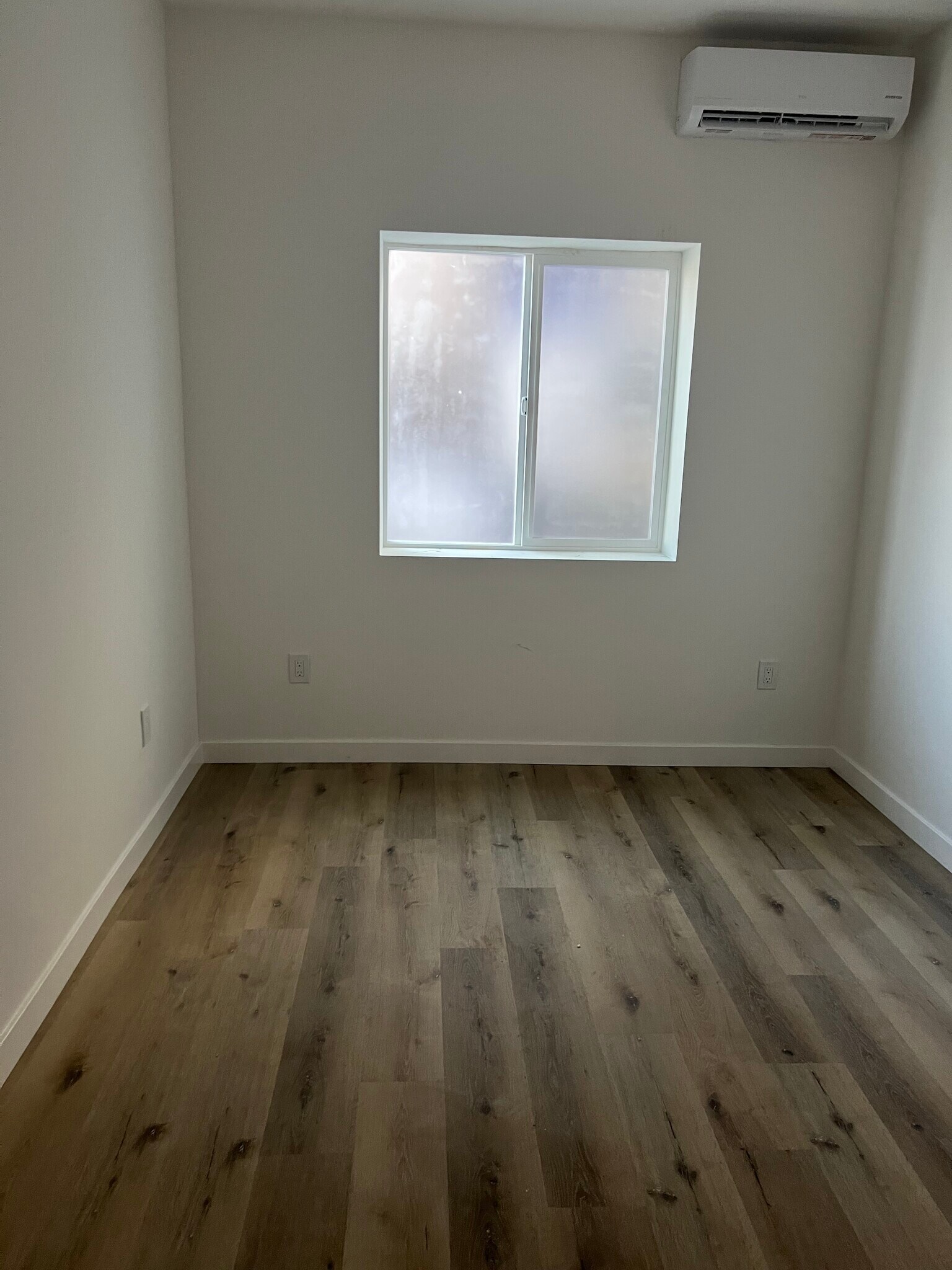 Building Photo - 304 S Inglewood Ave