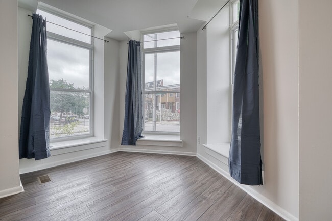 Building Photo - 2324 Callow Ave