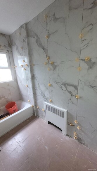 Building Photo - 8 Dee Pl