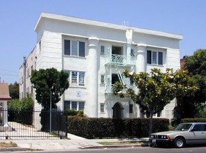 Building Photo - Karnak Apartments