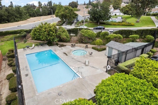 Building Photo - 1120 Cleghorn Dr