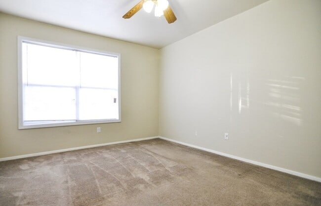 Building Photo - 2912 Prairie Flower Cir