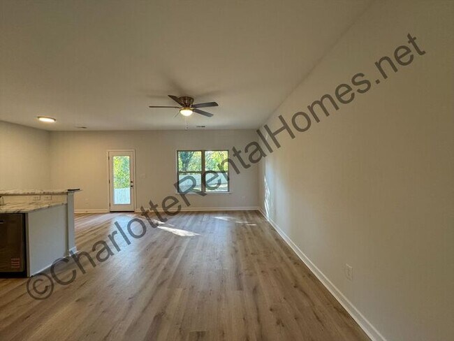 Building Photo - New Construction Single Family Home!