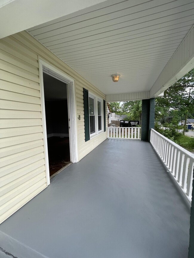 Building Photo - 1204 Wheeler Ave