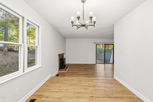 Building Photo - 6422 English Oaks Dr