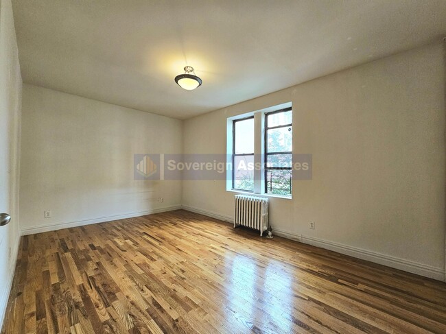 Building Photo - 282 Cabrini Blvd