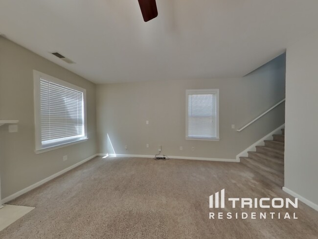 Building Photo - 3535 Arbroath Dr