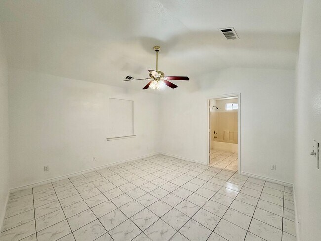 Building Photo - 167 Shelley Ln