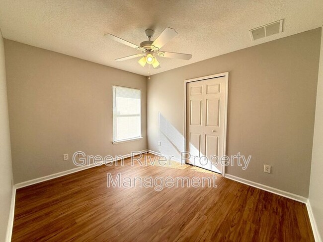 Building Photo - 1701 Covington Ln