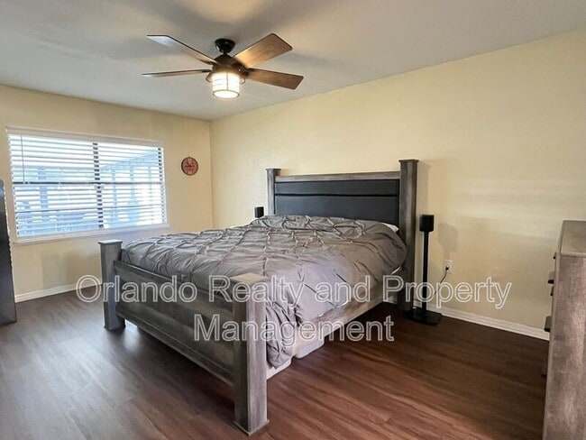 Building Photo - 947 Wages Way