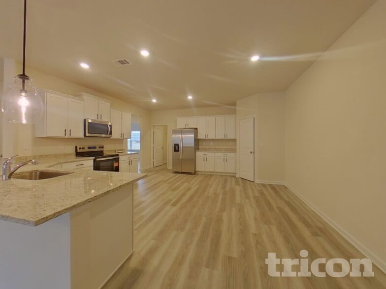 Building Photo - 280 Oliver Dr