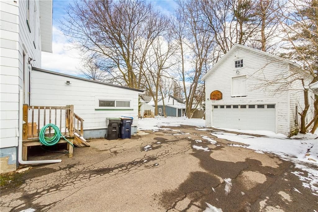 Building Photo - 98 South Ave