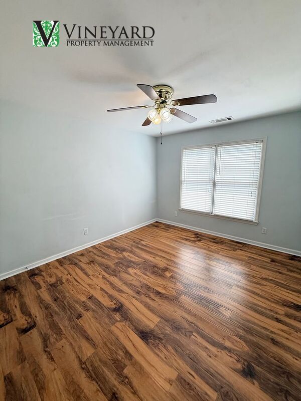 Building Photo - 3313 Hidden Trail Rd SE