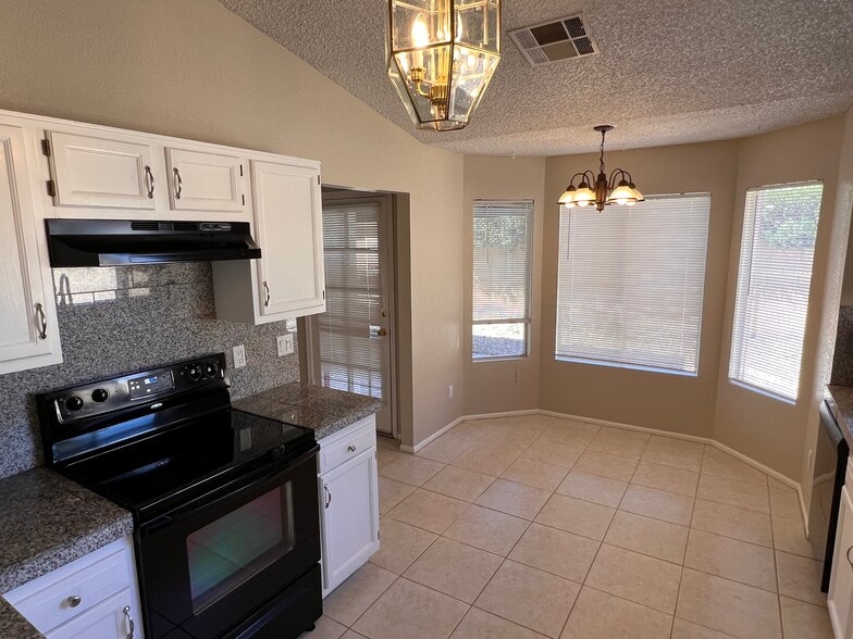 Building Photo - 3782 E Acoma Dr