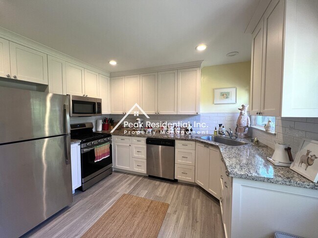 Building Photo - Charming 2bd/1b Home Near UCD Med Center!