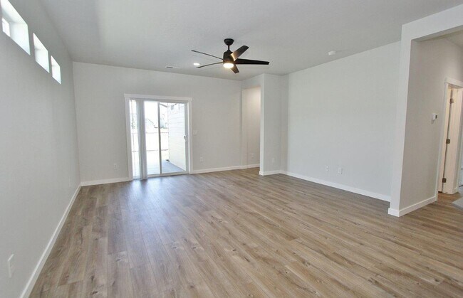 Building Photo - Single-Level Home in Quiet Neighborhood