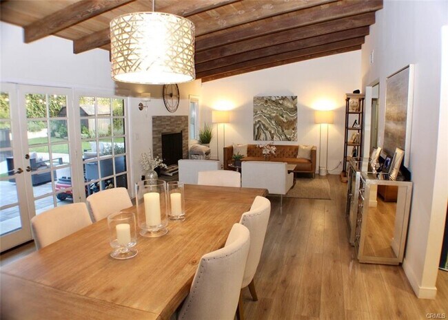 Building Photo - 4820 Abbeyville Ave