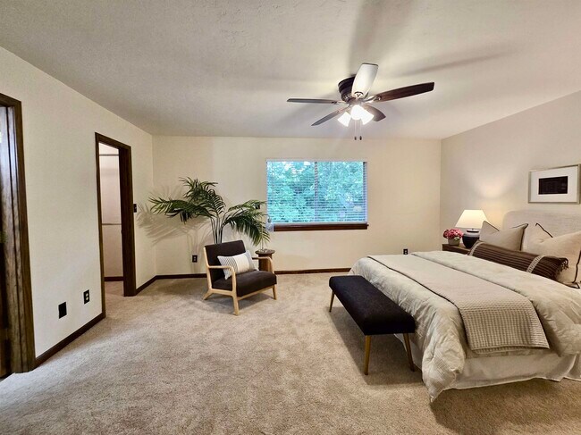 Building Photo - 2840 Blairstone Ct