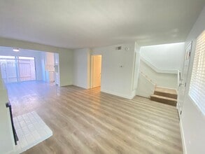 Building Photo - Coming Soon! Beautiful 2 bed 2.5 Bath, New...
