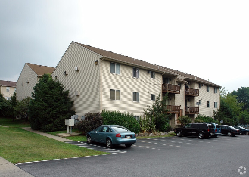 Primary Photo - Trout Run Apartments