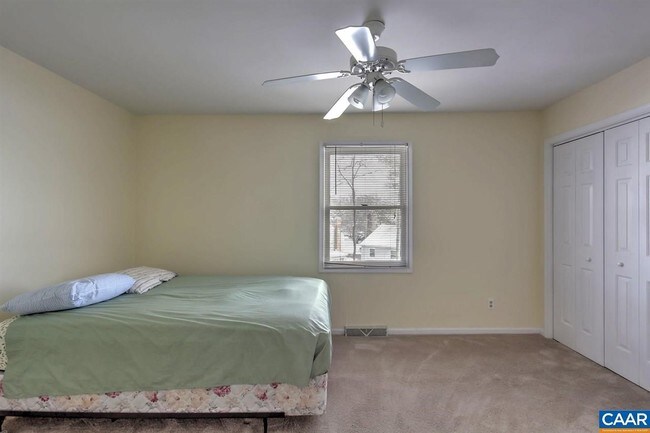 Building Photo - 1640 Garden Ct