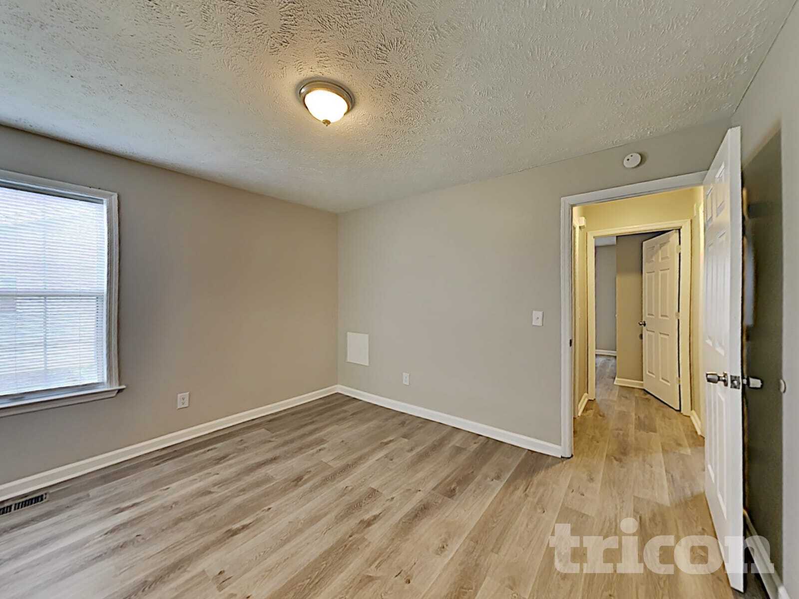 Building Photo - 102 Natchez Ct S