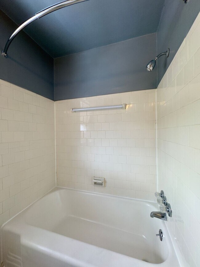 Building Photo - Charming 3 Bedroom/2 Bathroom Townhome in West Edmondale, MD! 25% off first month’s rent