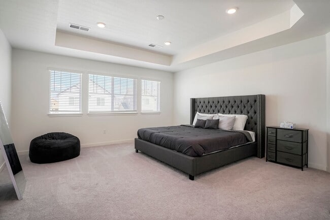 Building Photo - Two Story Home in Reunion