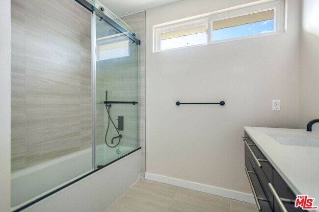 Building Photo - 4151 Don Mariano Dr