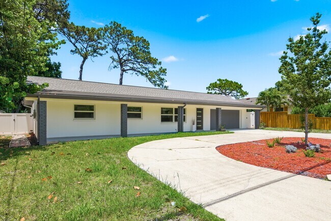 Building Photo - 1290 Michigan Blvd