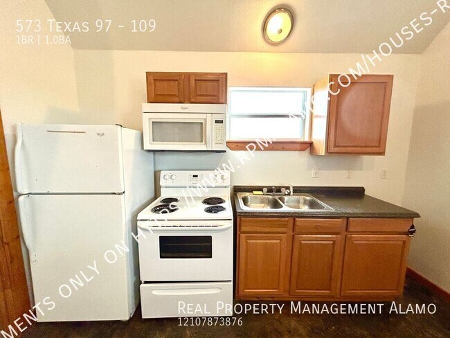 Building Photo - 573 TX-97