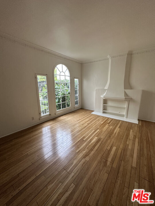 Building Photo - 5564 W 6th St