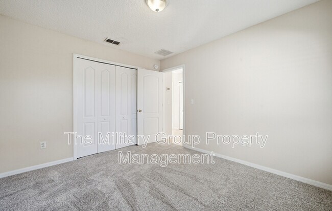 Building Photo - 586 Longmill Ln