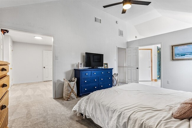 Building Photo - 5325 Cambridge Ct