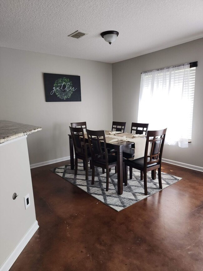 Building Photo - Fleming Island Fully Furnished Home... TWO...