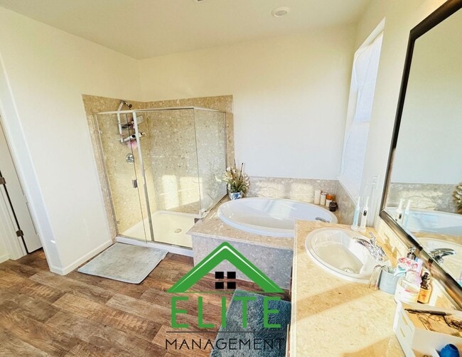 Building Photo - Welcome to this Immaculately Maintained Re...