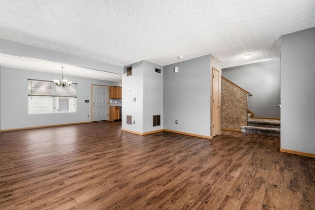 Primary Photo - Spacious South Side Home with Garage!