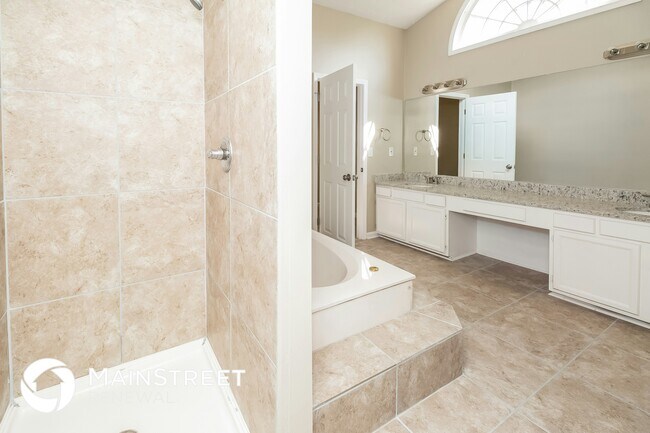 Building Photo - 8418 Waverly Dr