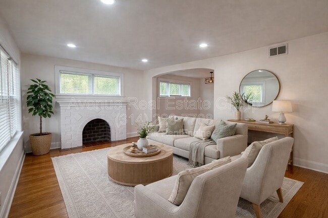 Building Photo - 1020 Claytonia Terrace