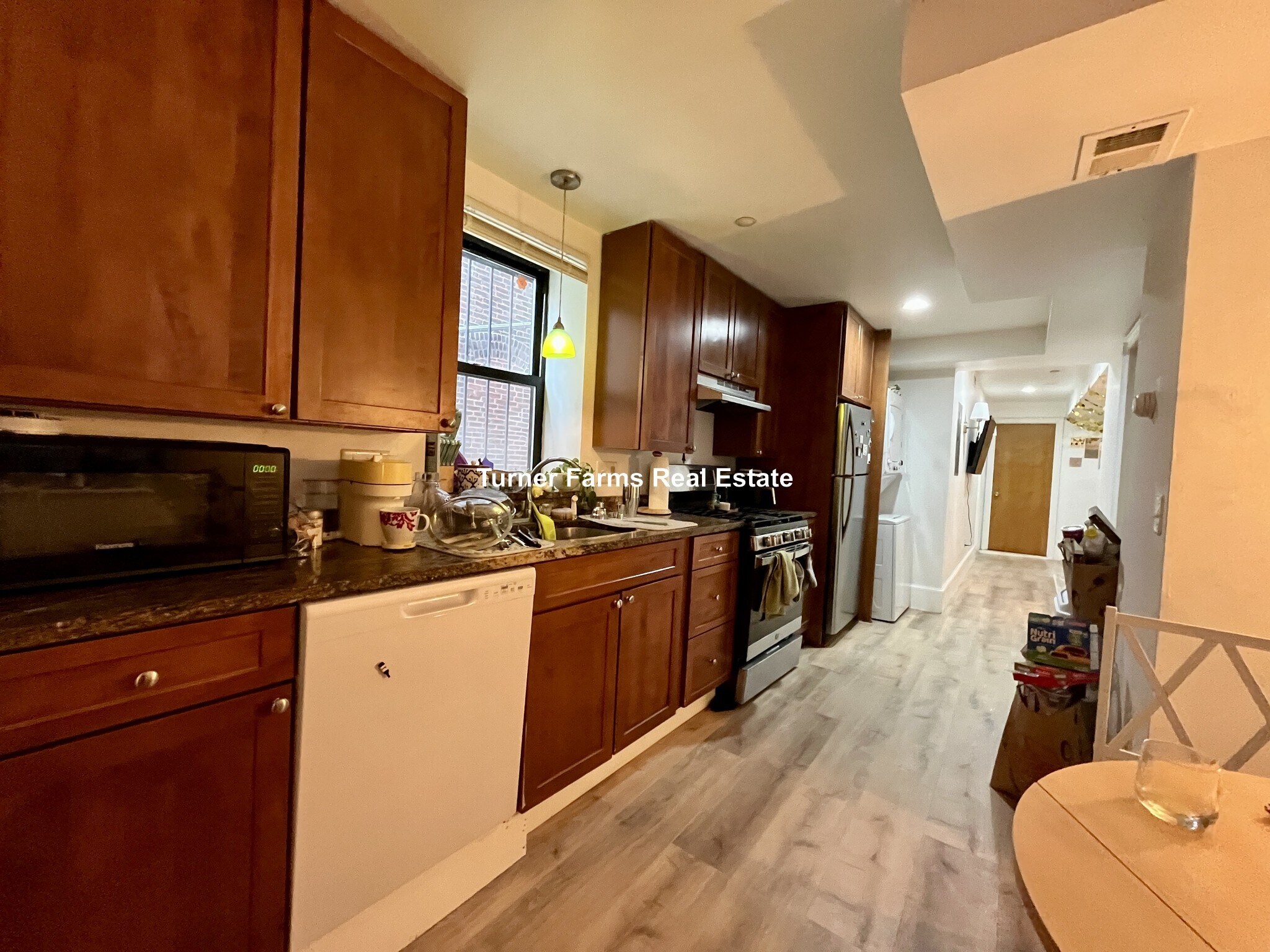 Building Photo - 64 Louis Prang St