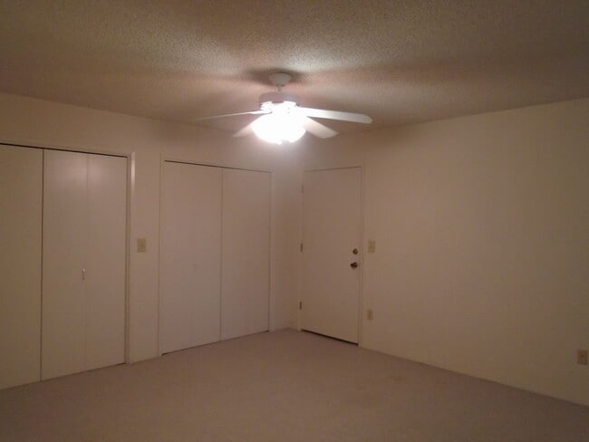 Building Photo - GATED COMMUNITY !!! MOVE IN SPECIAL!! $299...