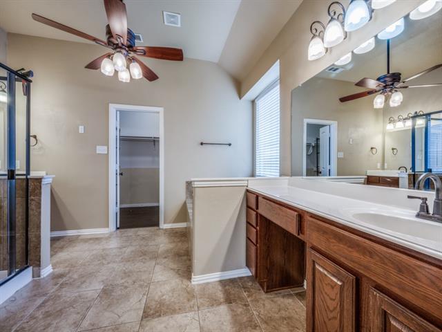 Building Photo - 7003 Chittamwood Dr