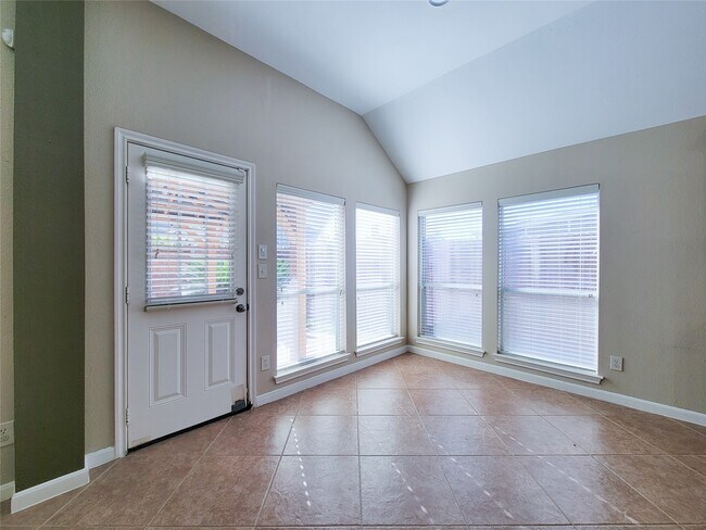 Building Photo - 9514 Garnet Falls Ln