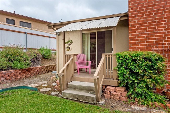 Building Photo - 5836 Baja Dr
