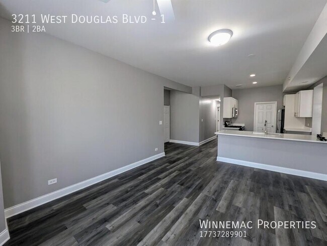 Building Photo - 3211 W Douglas Blvd