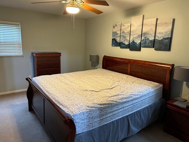 Building Photo - 9434 Sheralee Dr