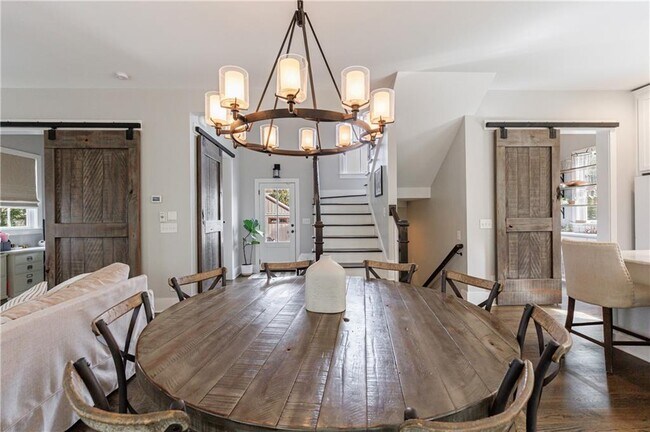 Building Photo - 1000 Loliver Ln